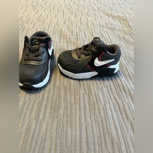 NWOT never worn Nike air max baby size 4